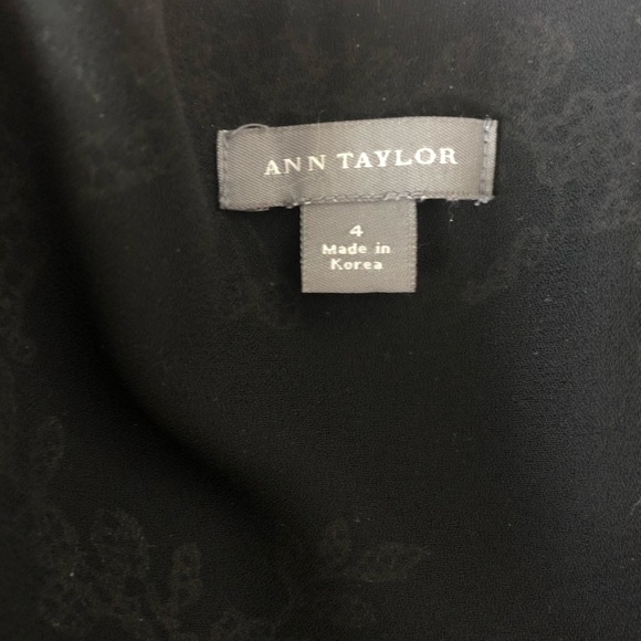 Ann Taylor size 4 silk dress, lined.  Beautiful - Picture 7 of 8